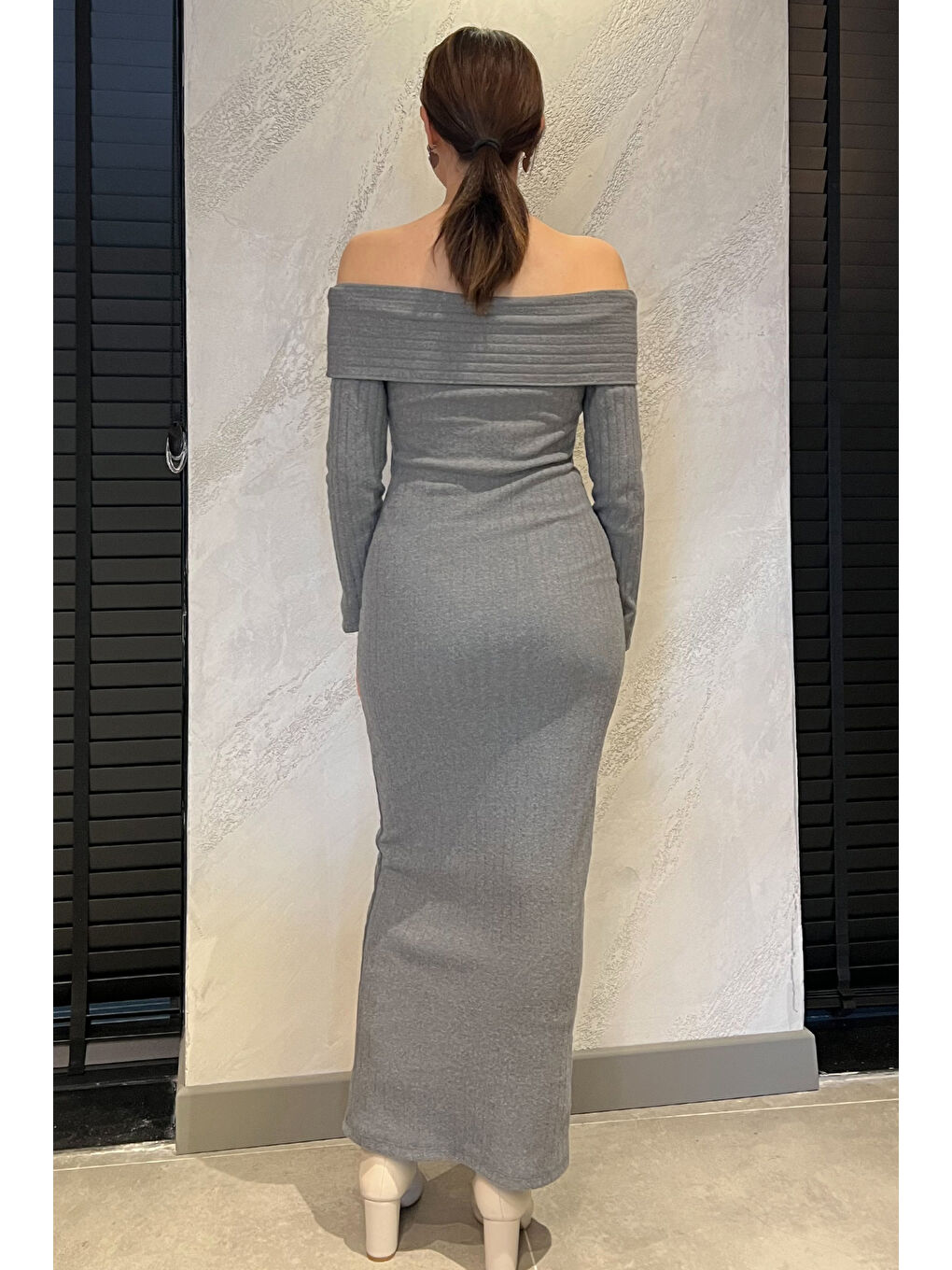 Gri Madonna Yaka Kadın Uzun Elbise-2