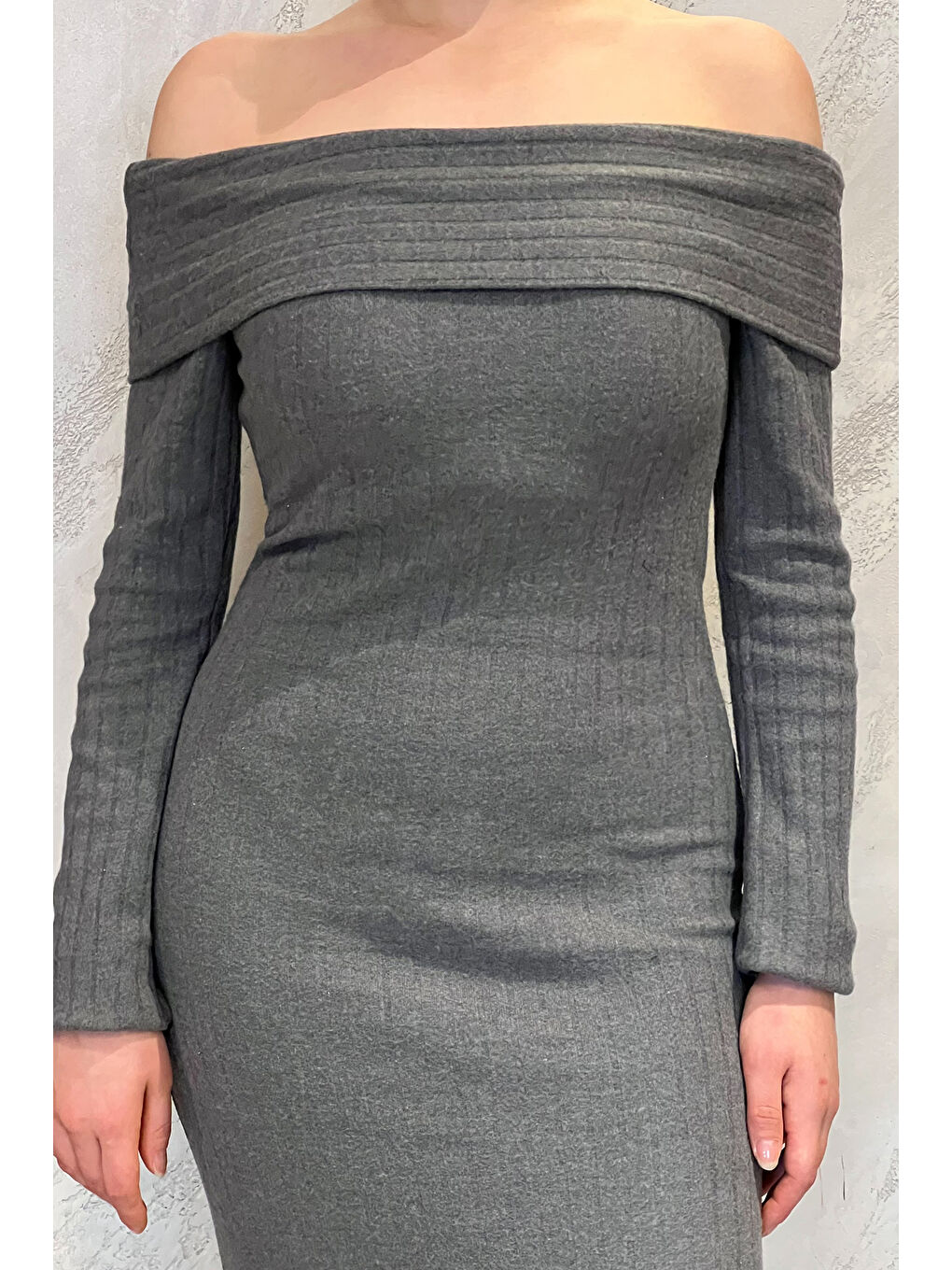 Gri Madonna Yaka Kadın Uzun Elbise-3