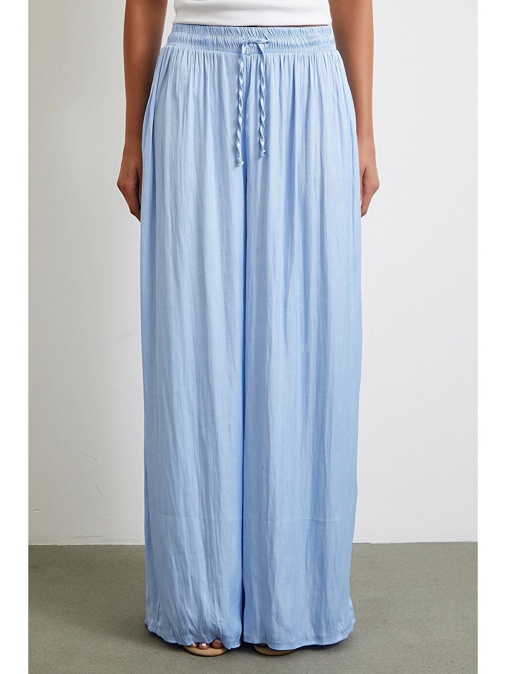 Beli Lastikli Geniş Paça Büzgülü Pantolon Mavi-3