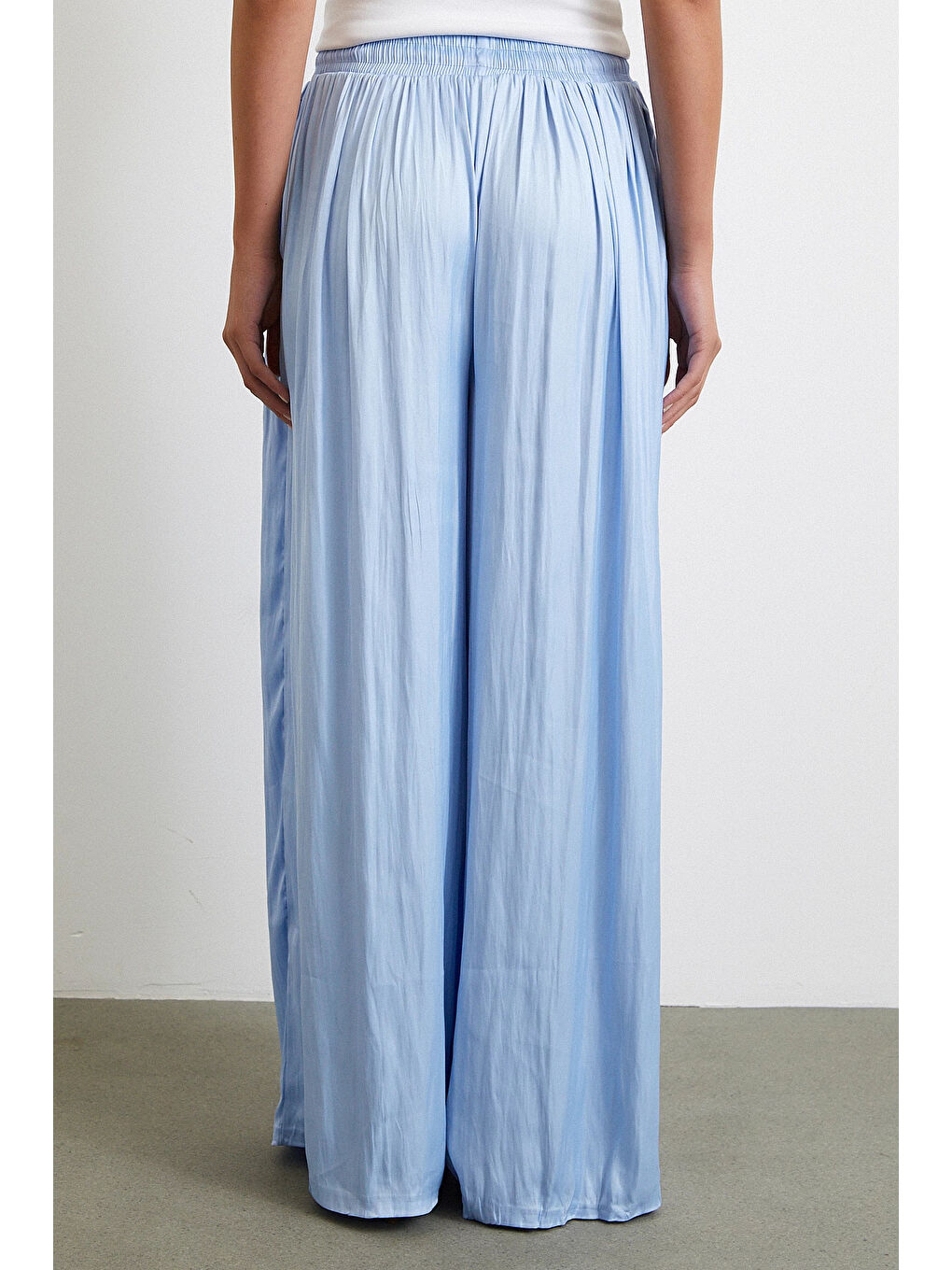 Beli Lastikli Geniş Paça Büzgülü Pantolon Mavi-5