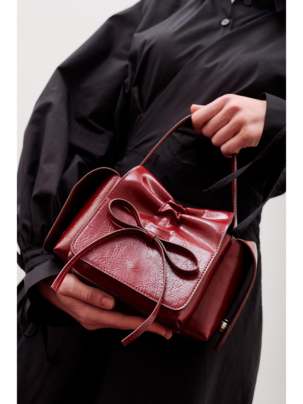 Lyra Fiyonklu Çanta Bordo-1