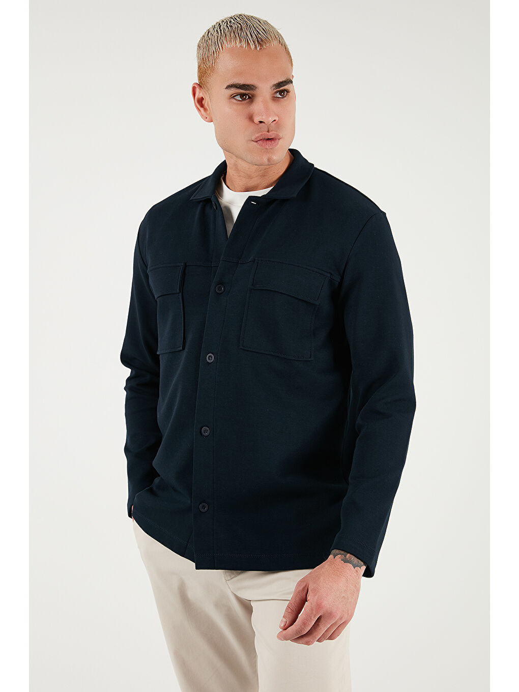 Lacivert Pamuklu Regular Fit Klasik Yaka Göğüs Cep Detaylı Gömlek 5901220-5