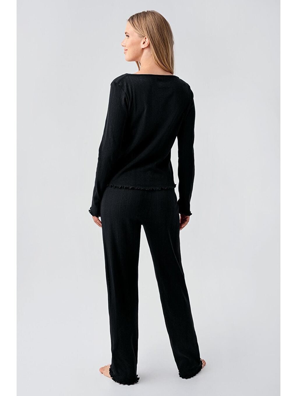 Siyah Uzun Kollu Ajurlu Düğmeli Esnek Pamuklu Pijama Takım 18213-2