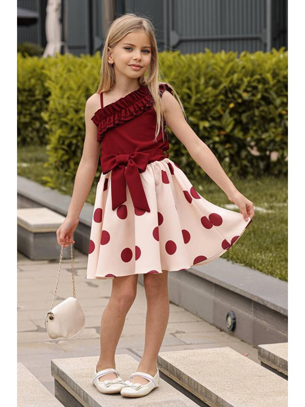 Kız Çocuk Tek Omuz ve Göğsü Fırfır Detaylı Eteği Pauntiyeli Bordo Elbise-1