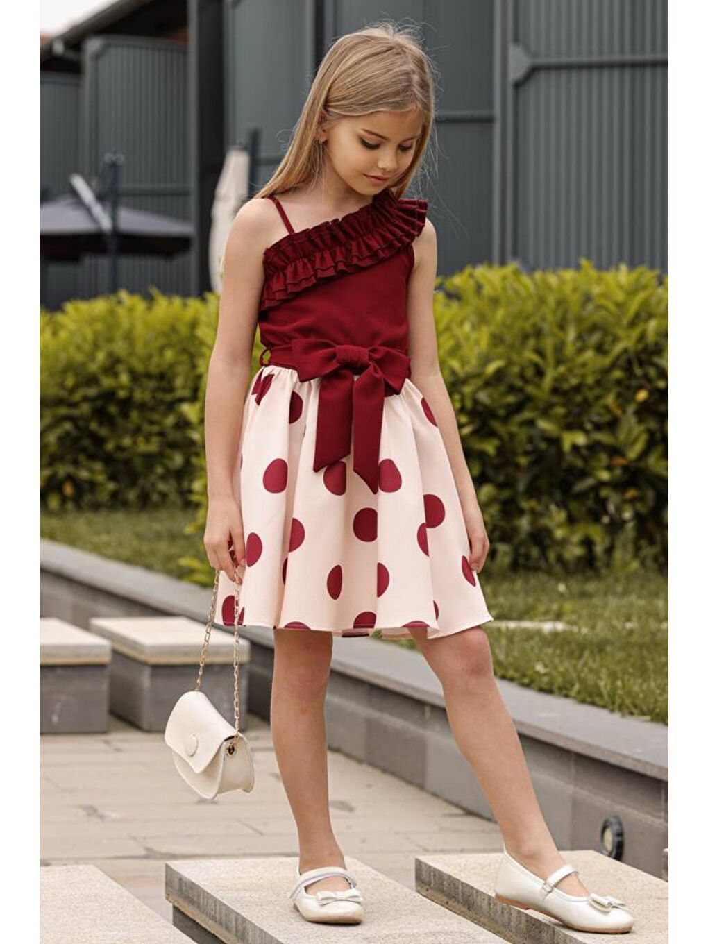 Kız Çocuk Tek Omuz ve Göğsü Fırfır Detaylı Eteği Pauntiyeli Bordo Elbise-2