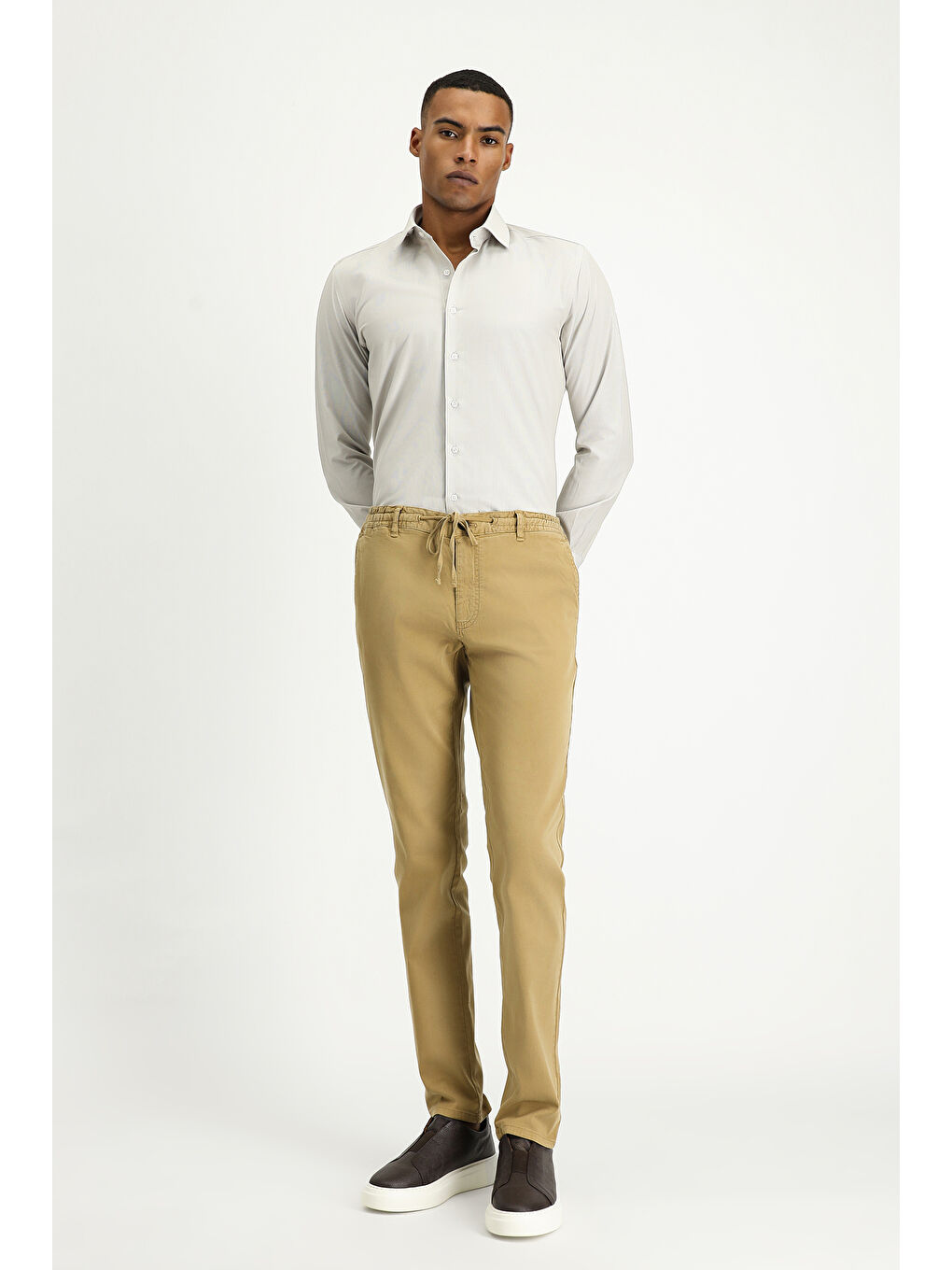 Bej Uzun Kol Slim Fit Dar Kesim Klasik Desenli Pamuklu Kolay Ütülenebilir Gömlek-1