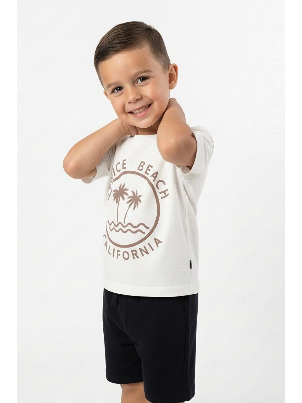 Kahverengi California Baskılı Tişört-3