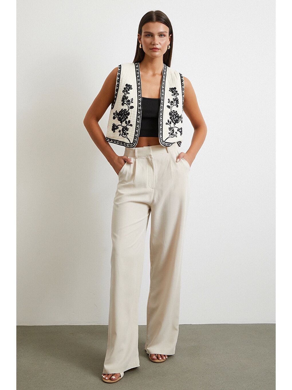 Ekru Nakışlı Oversize Yelek Krem-1