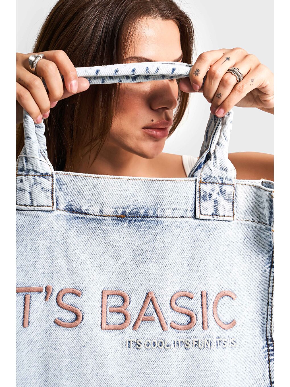 Mavi Jean Rengi P-3W4-27 Nakışlı Körüklü Askılı Denim Çanta-2