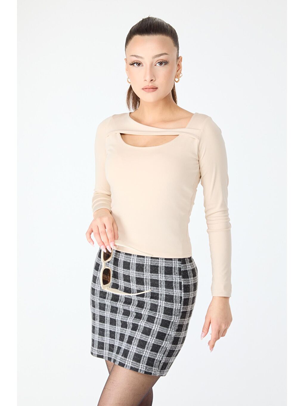 Kruvaze Yaka Kadın Bej Bluz - 24308-1