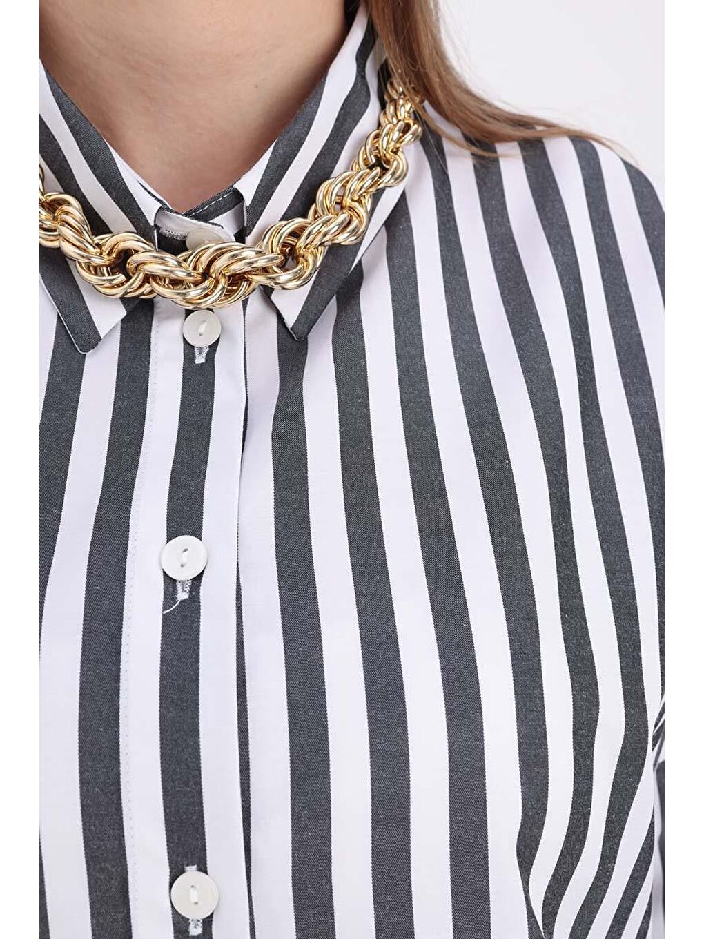 Beyaz-Siyah-Oversize Basic Gömlek-4