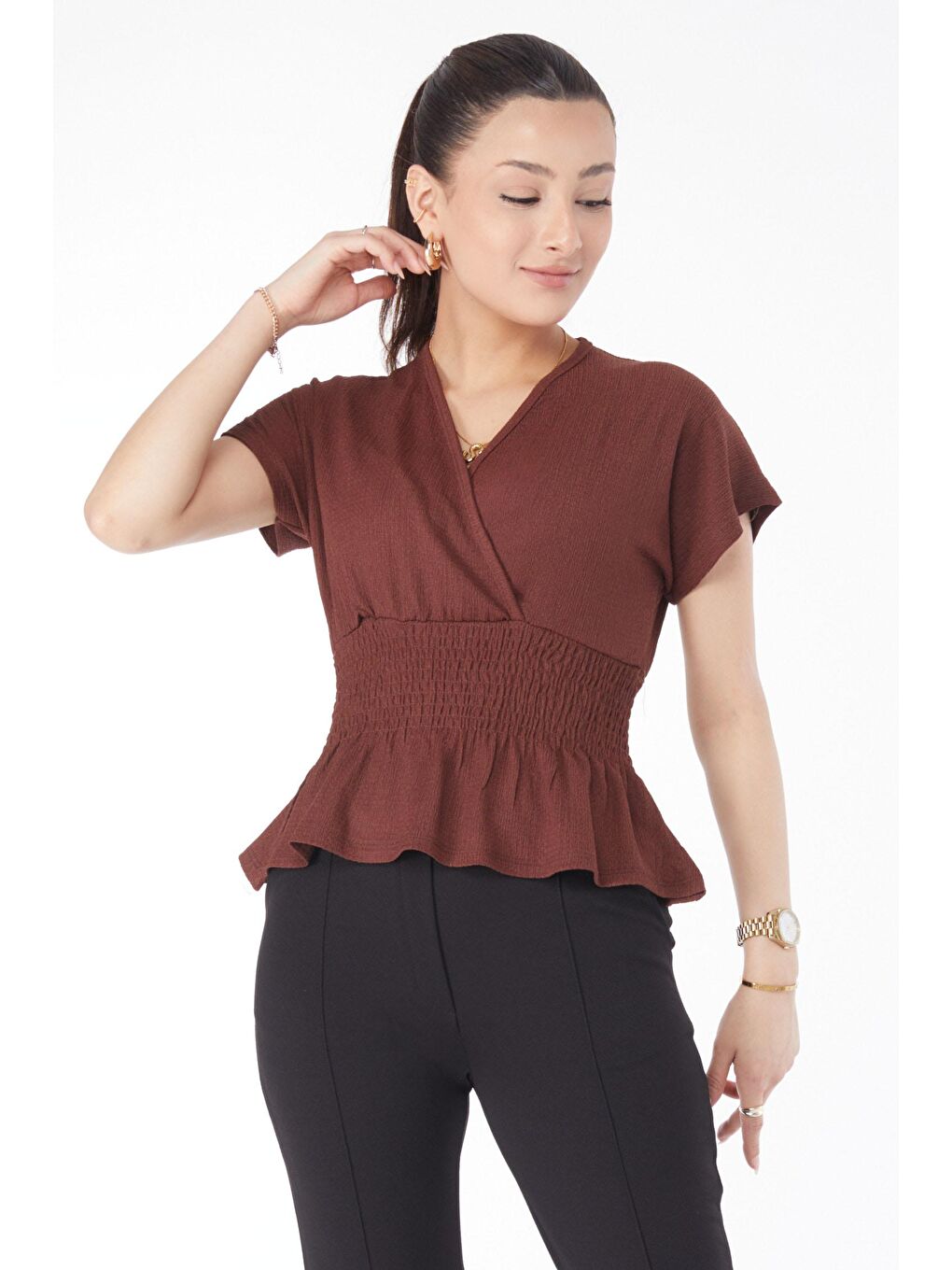 Kruvaze Yaka Kadın Kahverengi Kısa Kollu Bluz - 24662-1