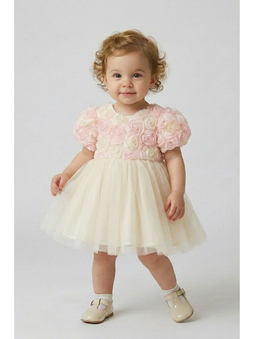 Ekru Gül Detaylı Fiyonklu Bebek Abiyesi