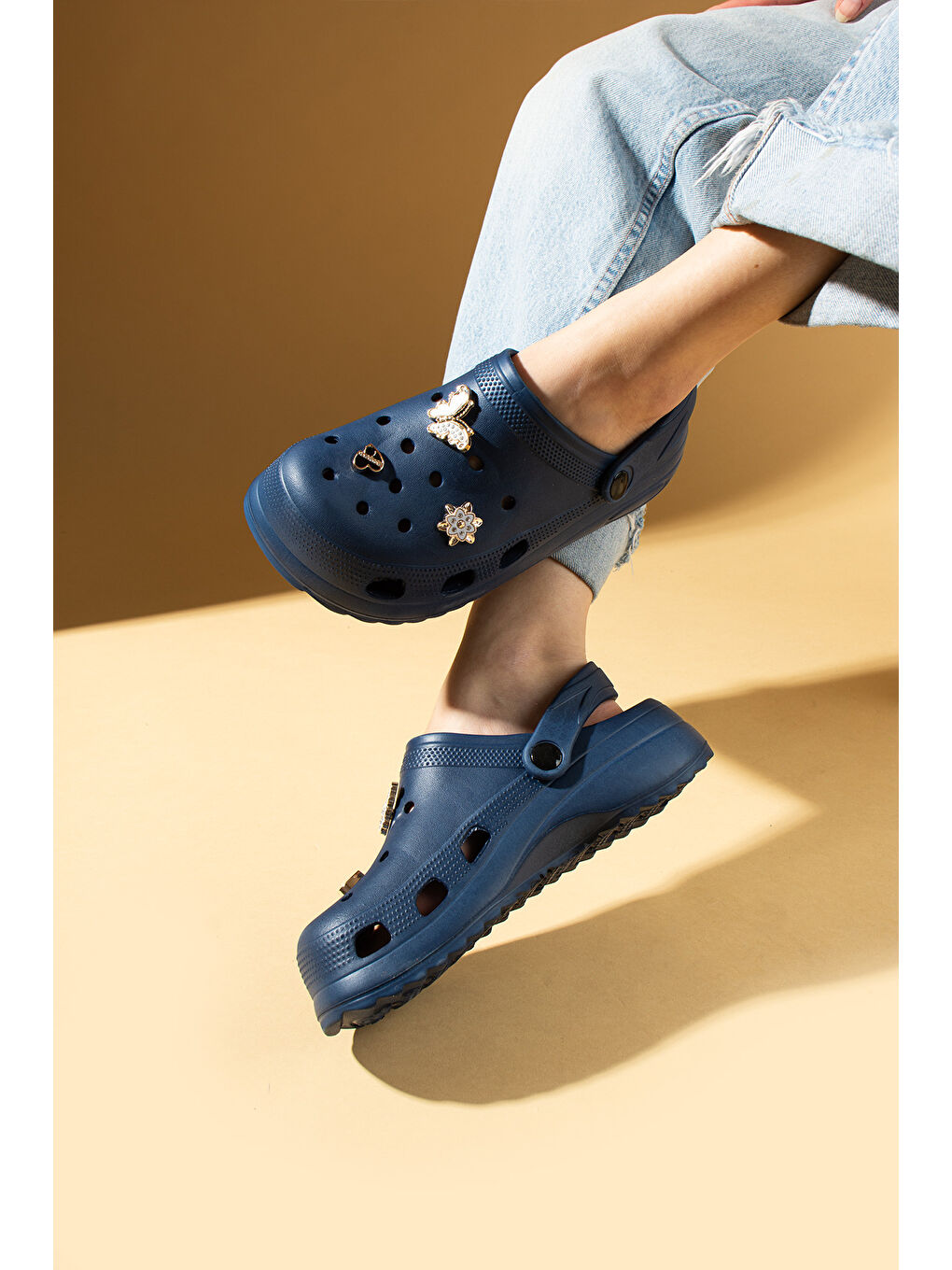 Lacivert Toka Detaylı Rahat Yüksek Taban Kadın Eva Sandalet DNZ230-25-1