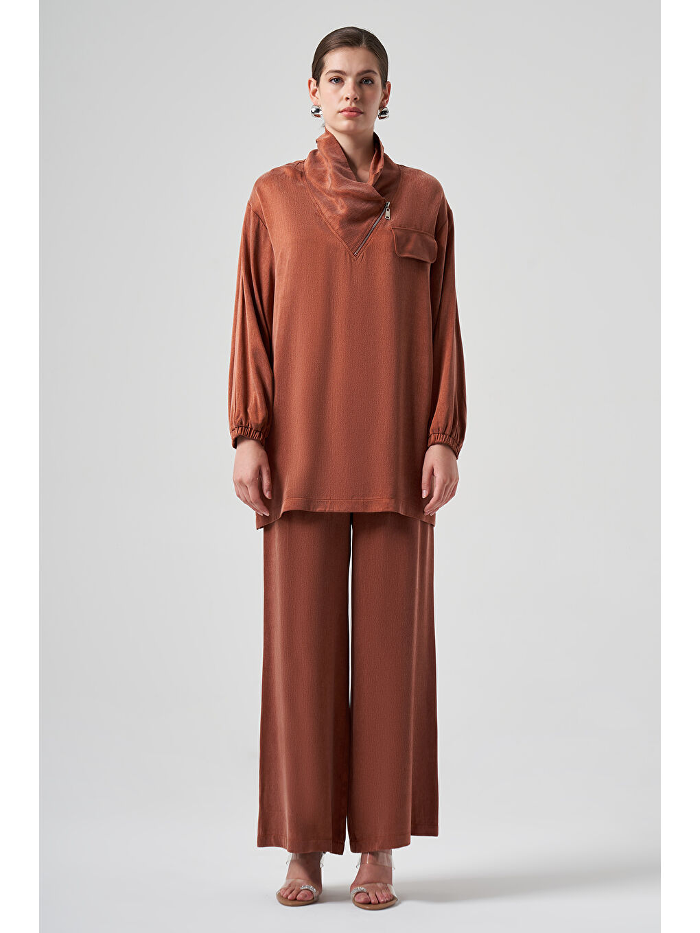 Kahverengi Fermuar Yaka Detaylı Pantolonlu Takım 1010 Kiremit