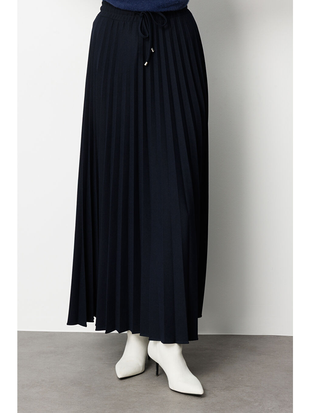 Örme Krep Piliseli Maksi Lacivert Etek-1