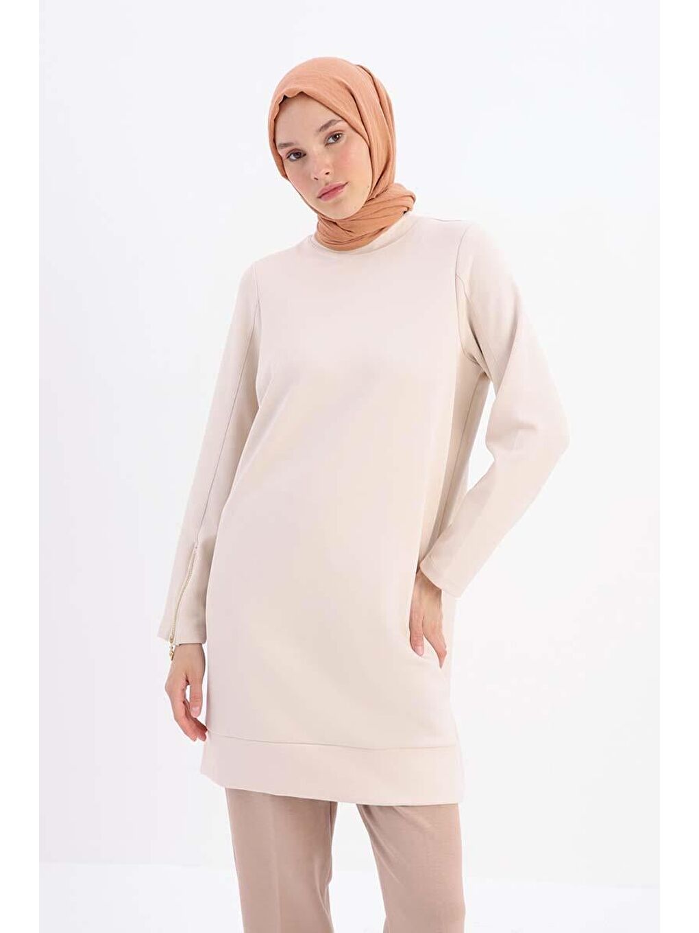 Açık Bej-Kolu Fermuarlı Tunik