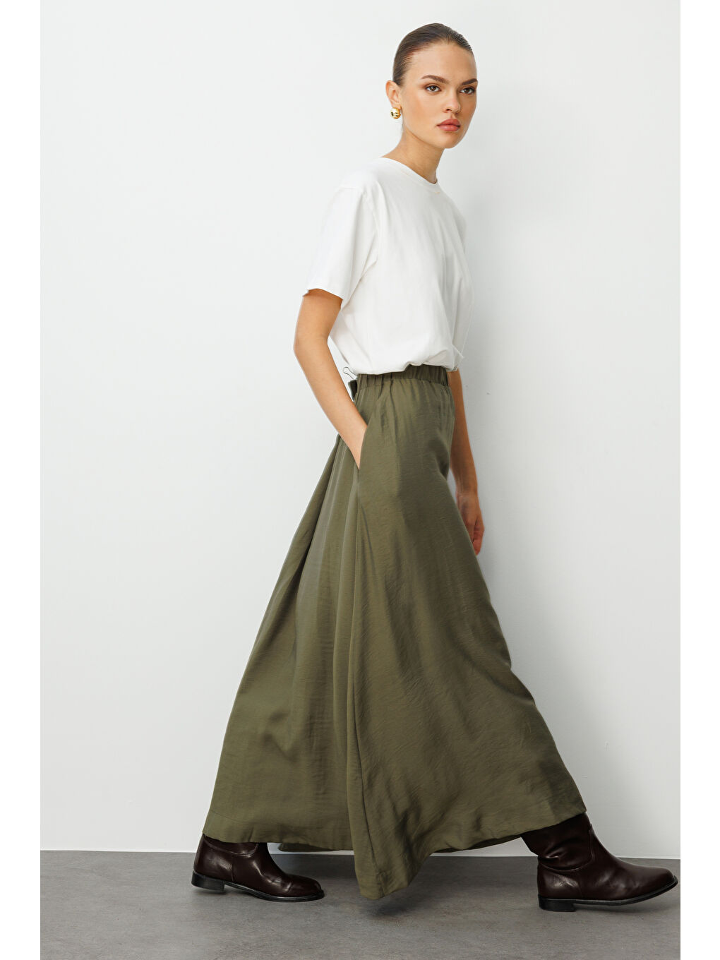 Modal Karışımlı Haki Beli Lastikli Maksi Etek-4