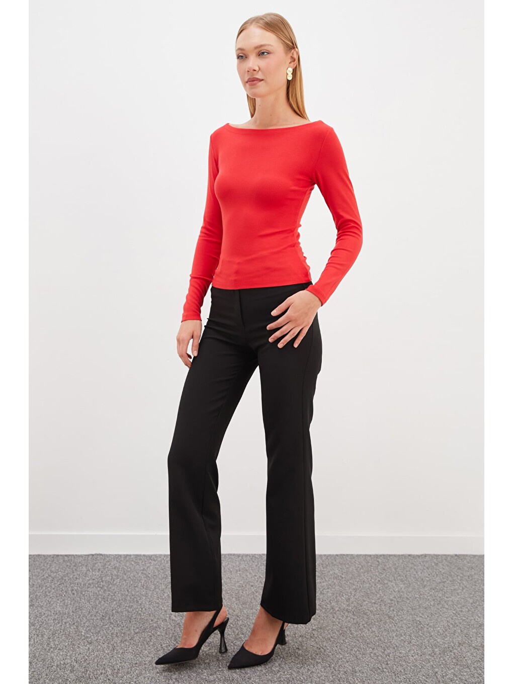 Kırmızı Basic Kayık Yaka Slim Fit Bluz-1