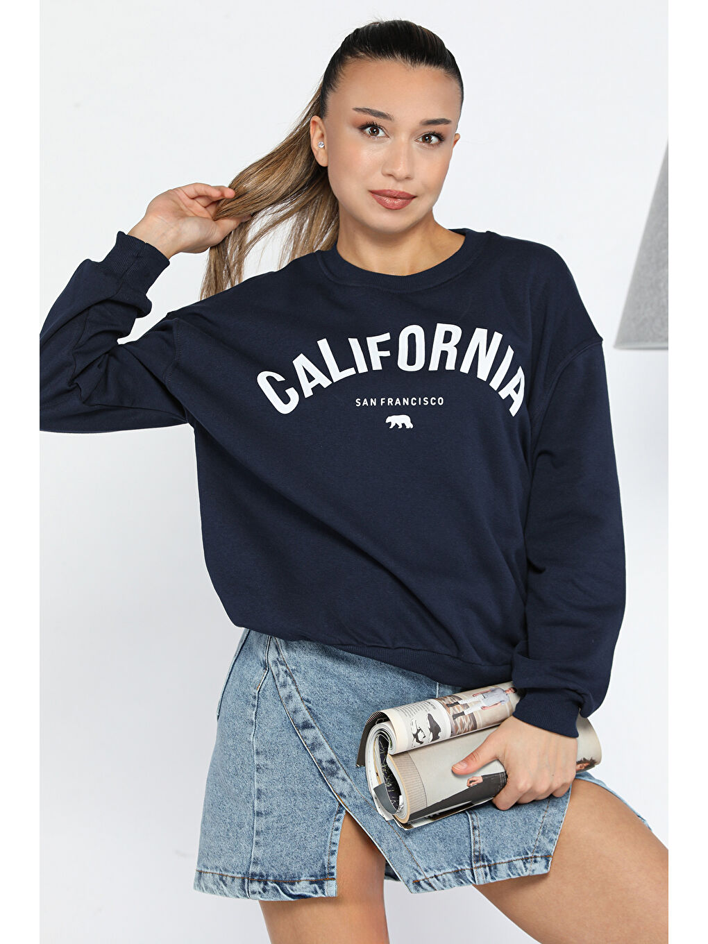 GÜLSELİ Lacivert Kadın Yazı Baskılı Şardonlu Üç İplik Sweatshirt - 1