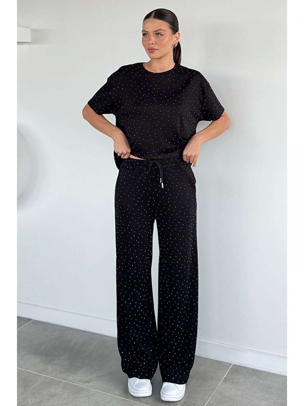 Siyah Kadın Taş İşlemeli Bel Lastikli Pantolon Tişört İkili Takım