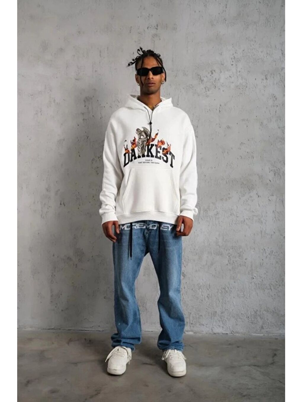 Erkek Oversize Kapüşonlu Sweatshirt – Beyaz Renk Üç İplik İçi Pamuklu Kanguru Cepli Baskılı Hoodie R-3