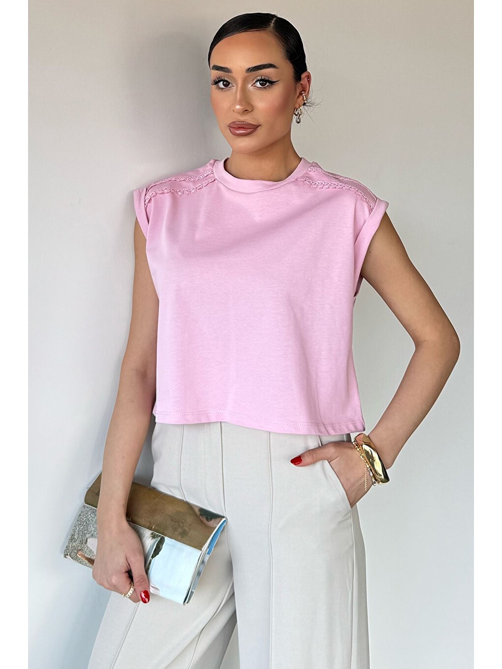 Pembe Kadın Sıfır Kol Tişört-1