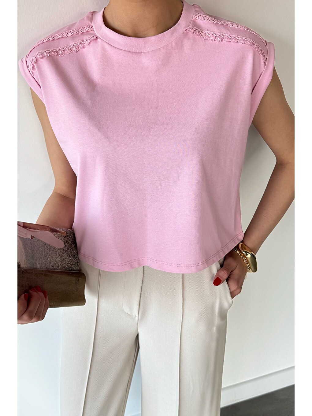 Pembe Kadın Sıfır Kol Tişört-2