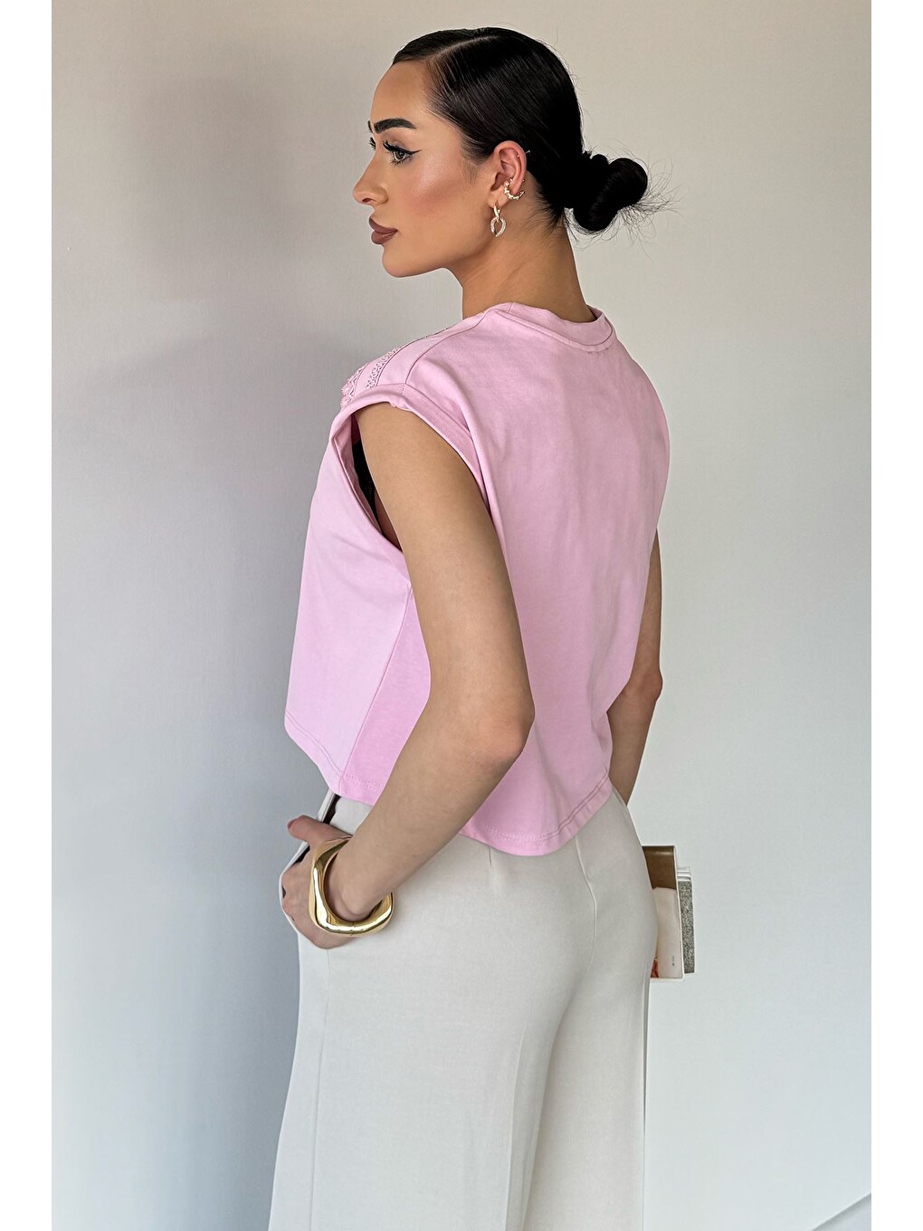 Pembe Kadın Sıfır Kol Tişört-3