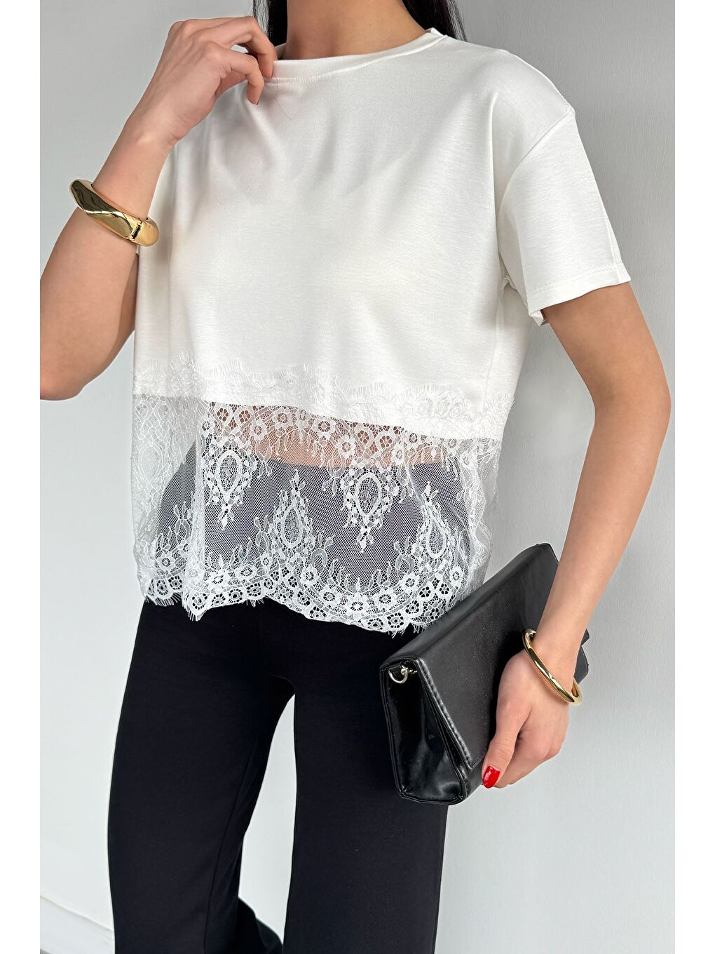 Ekru Kadın Dantelli Crop Top Tişört-2