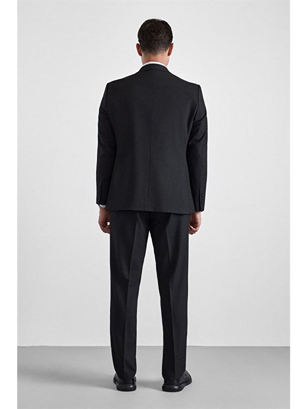 Siyah Regular Sivri Yaka 4 Drop Yelekli Takım Elbise-9