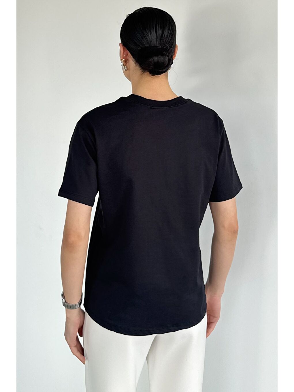 Siyah Kadın Bisiklet Yaka Elastanlı Tişört-2