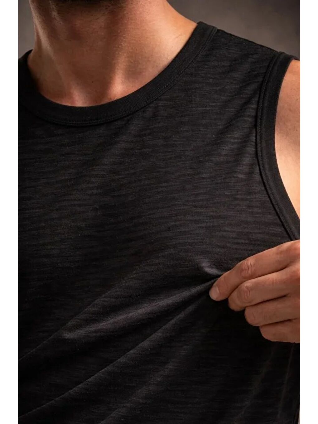 Siyah Erkek Flamlı Kumaş Sıfır Kolsuz Atlet-3