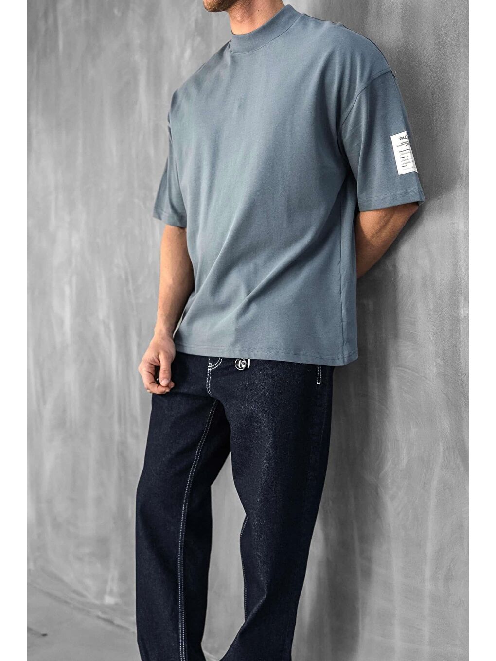 Gri Erkek Oversize Fitilli Bisiklet Yaka Tişört Füme