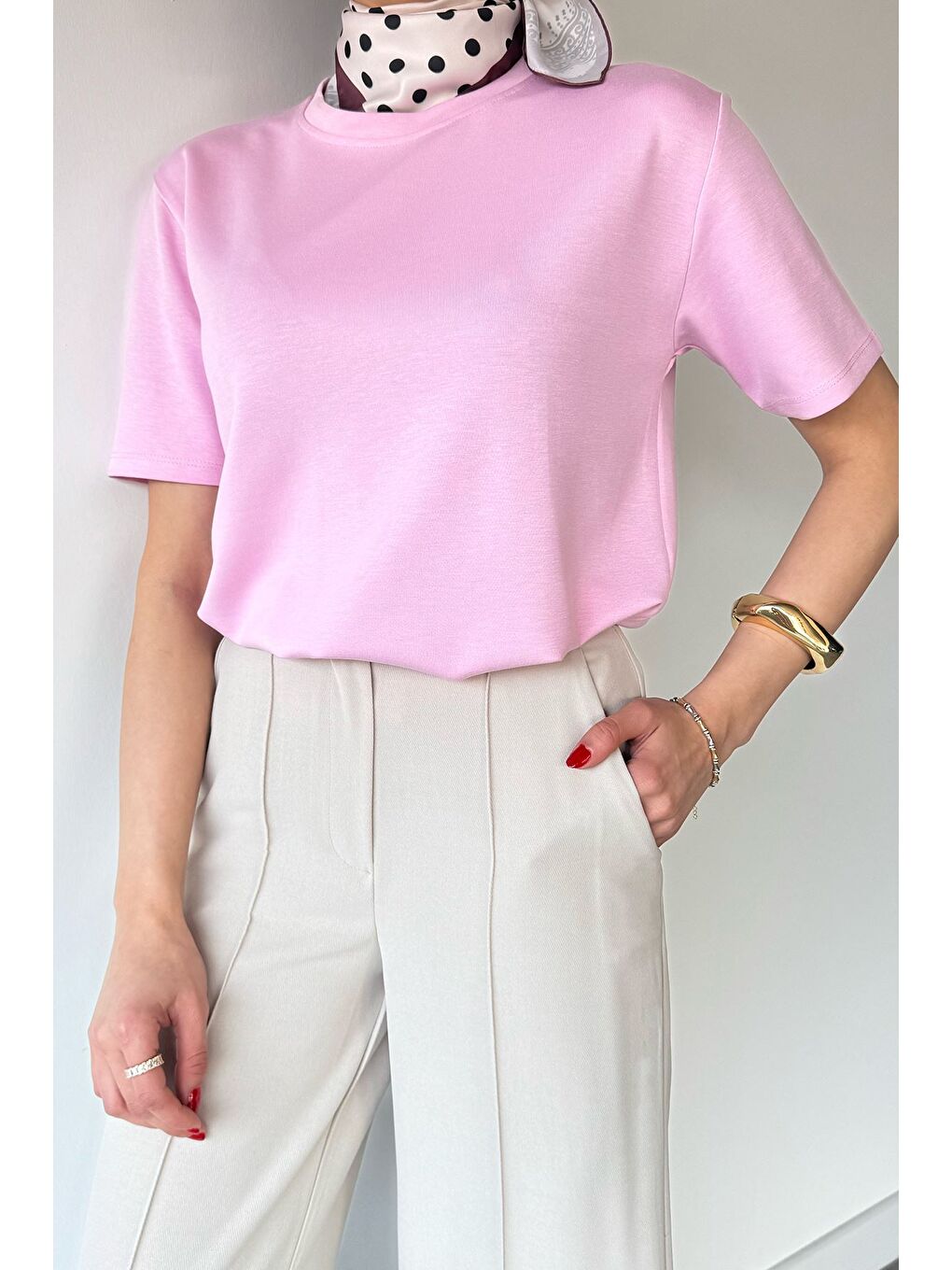 Pembe Kadın Bisiklet Yaka Elastanlı Tişört-1