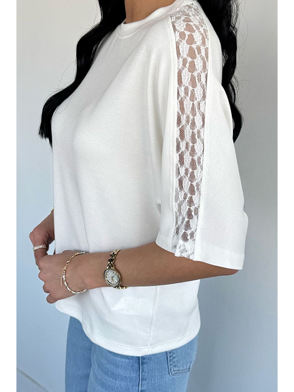 Ekru Omuz Dantelli Kadın Tişört-2