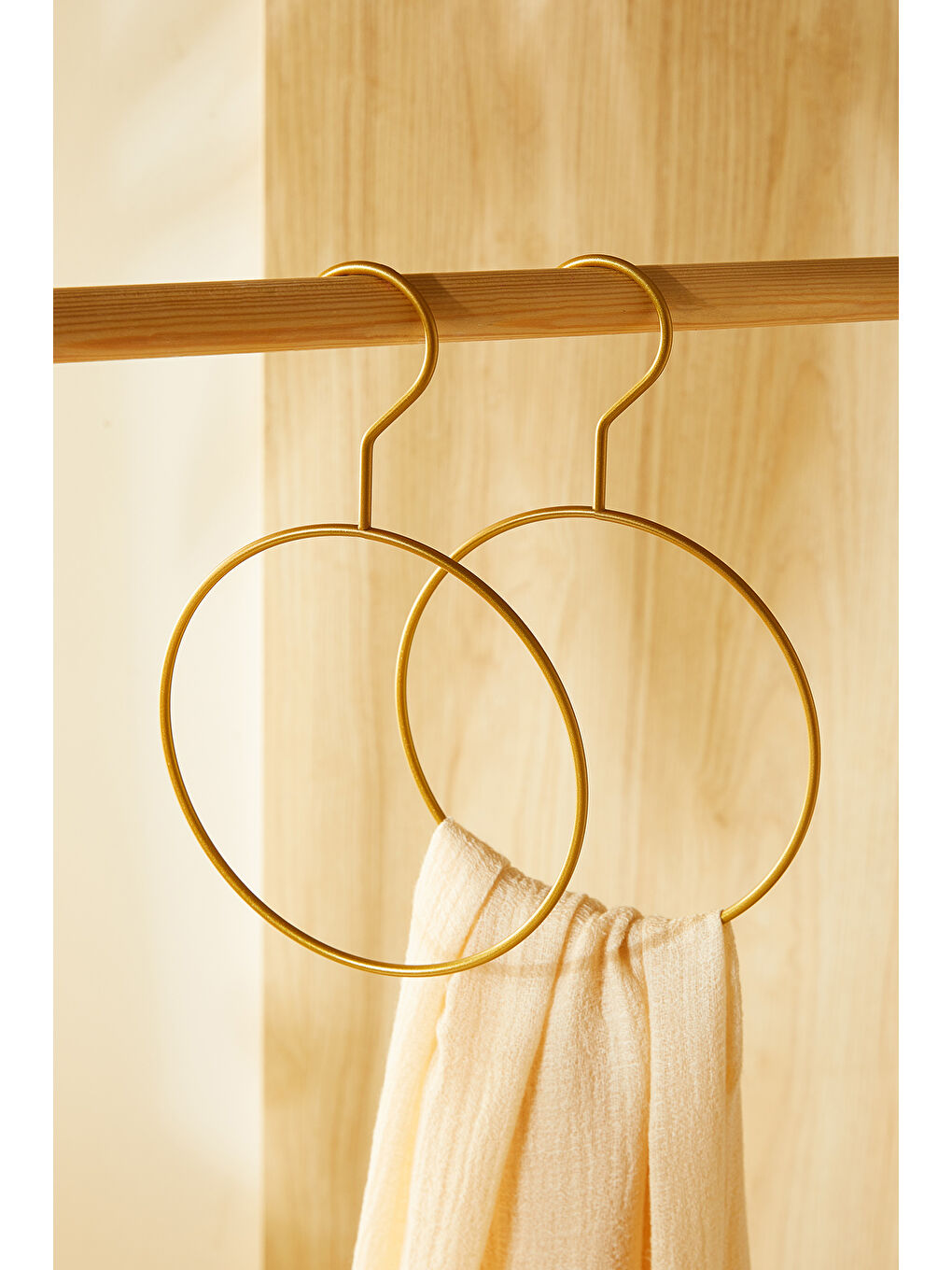 Sarı 2'li Halka Altın Renk Metal Aksesuar Askısı 24.5 x 16 x 0.5 cm-3