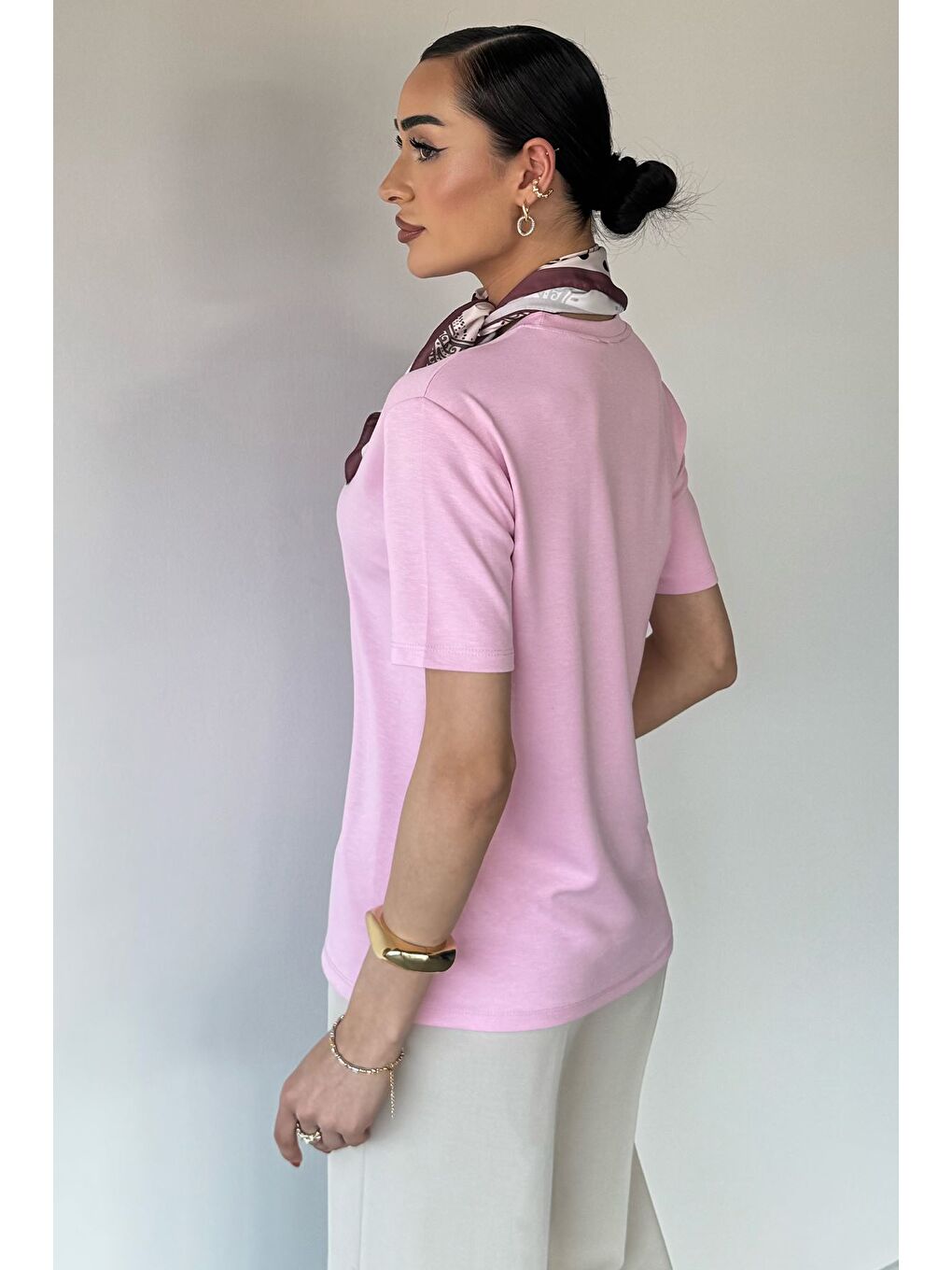 Pembe Kadın Bisiklet Yaka Elastanlı Tişört-3