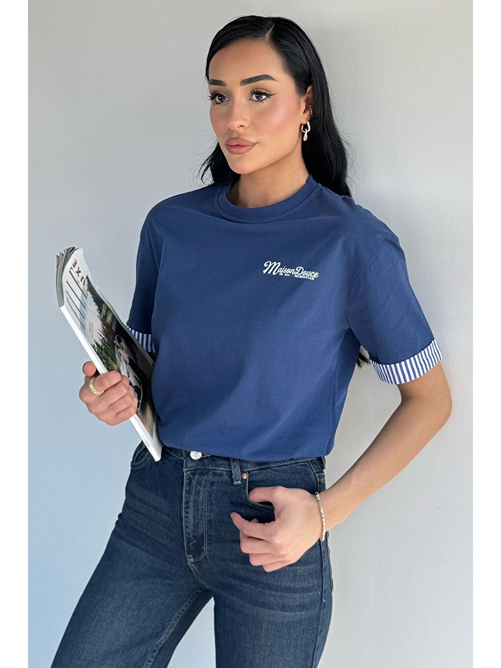 Lacivert Kadın Bisiklet Yaka Kol Ucu Garnili Tişört-1
