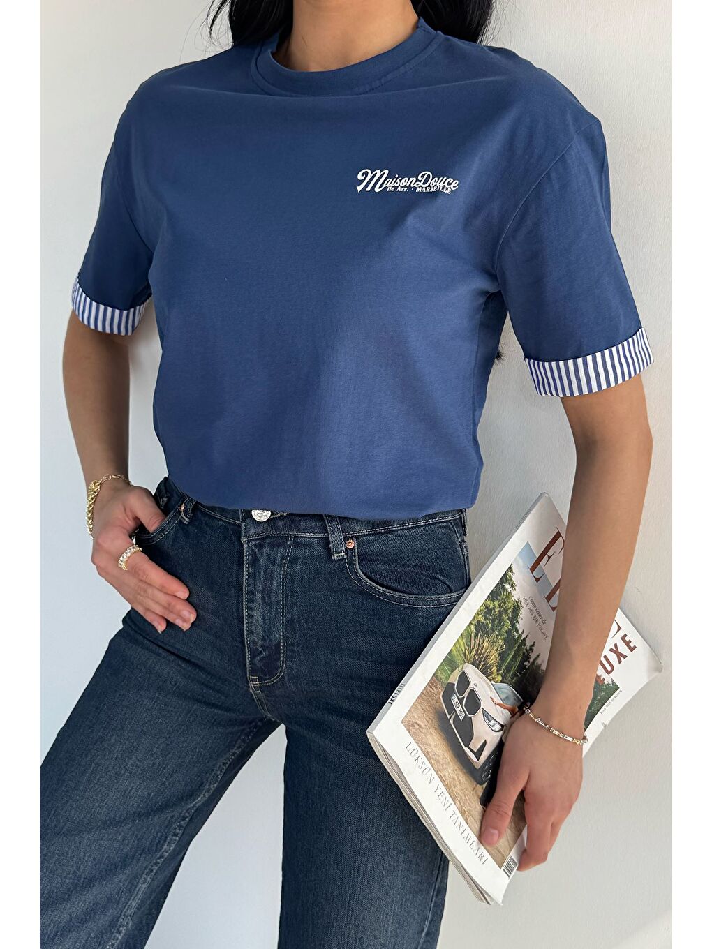 Lacivert Kadın Bisiklet Yaka Kol Ucu Garnili Tişört-2