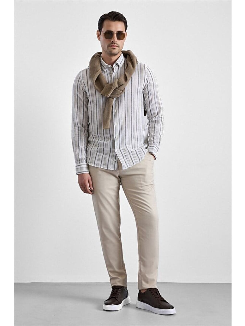 Haki Slim Düğmeli Yaka Düz Düz Kapaksız Cep Düğmeli Uzun Kollu Standart Casual Gömlek-4