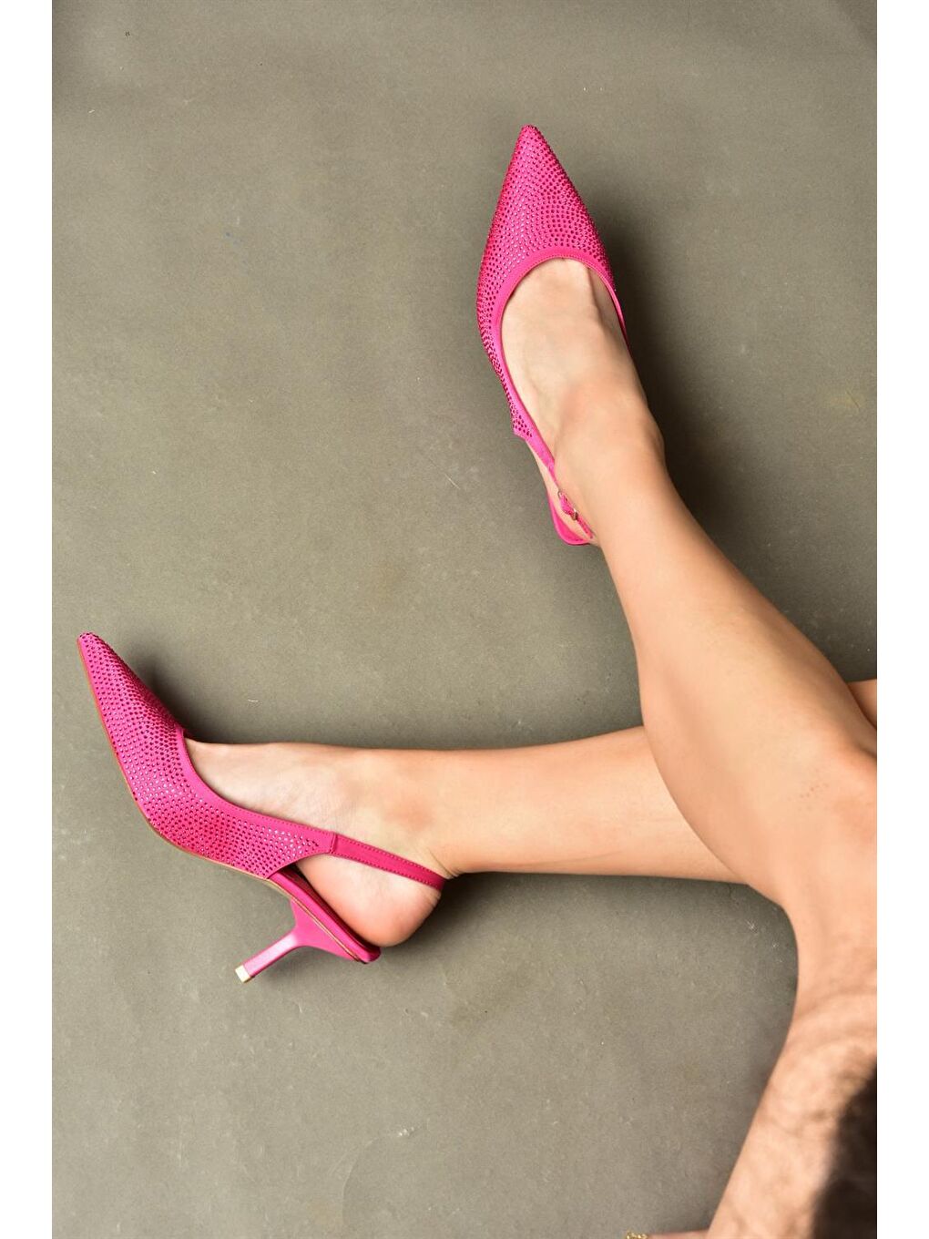 P820262004 Fuşya Kumaş Taşlı İnce Topuklu Kadın Abiye Ayakkabı-1