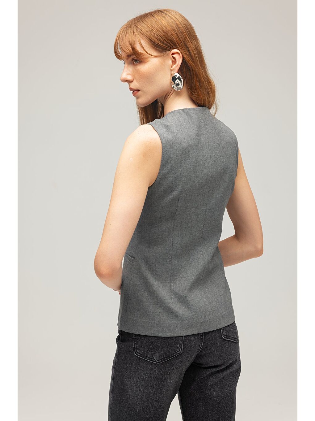 Gri Kadın Modern Fit Düz Kesim Düğmeli Dokuma Yelek-4