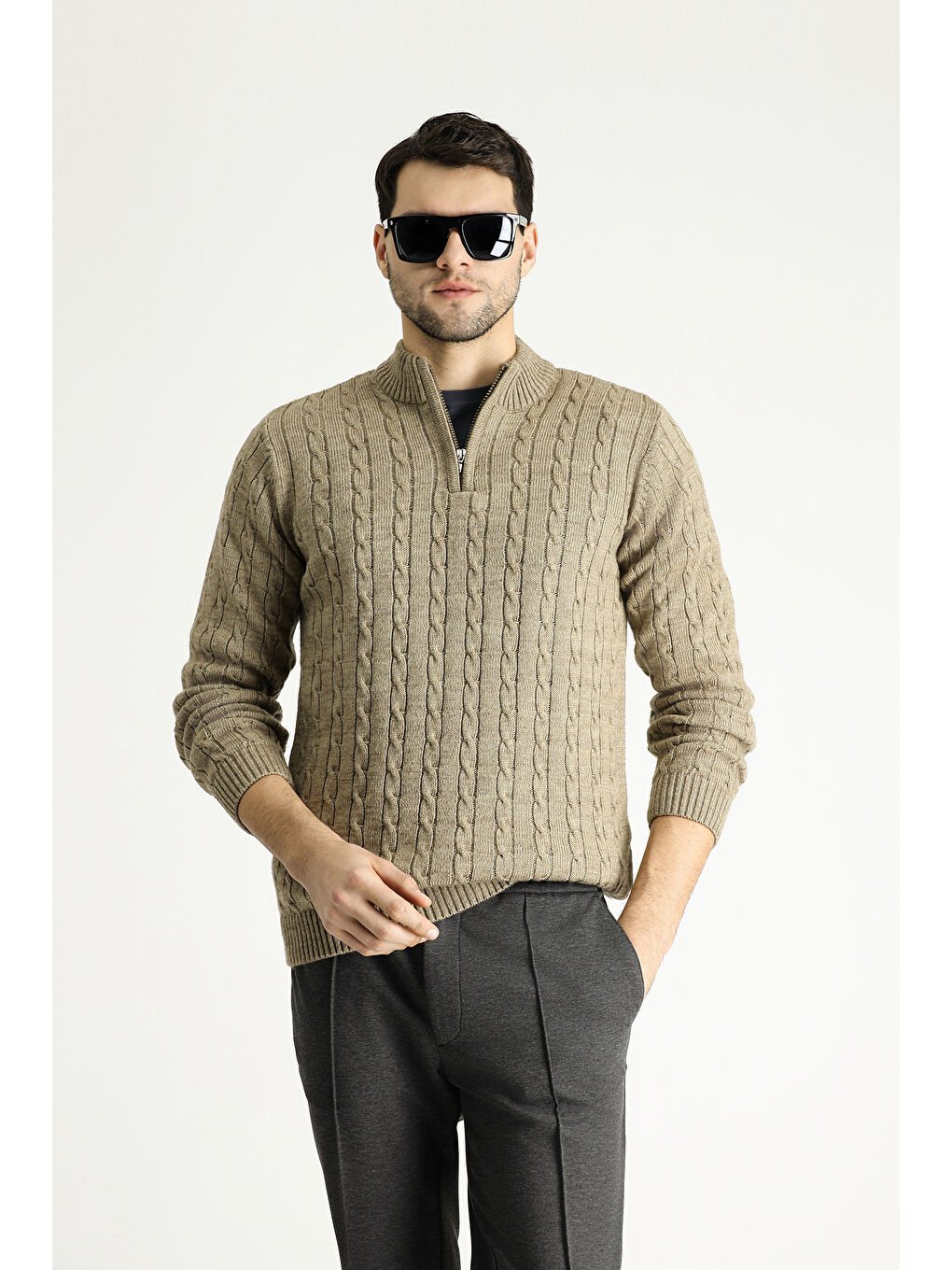 Bej Bato Yaka Regular Fit Fermuarlı Desenli Triko Büyük Beden Kazak