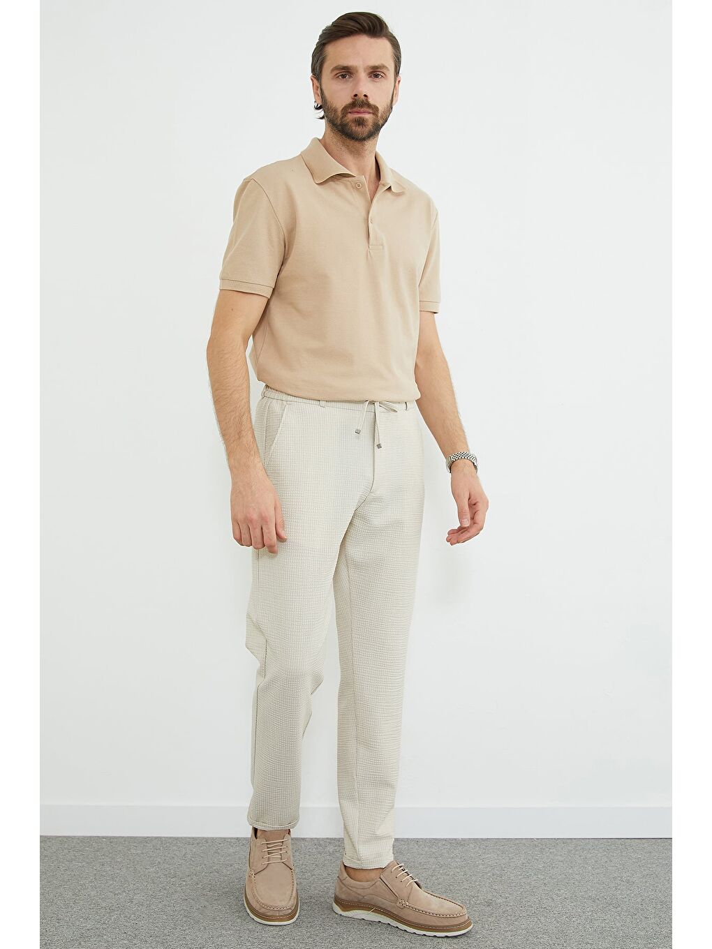 Bej Çizgili Duble Paça Beli Bağlamalı Pantolon-1