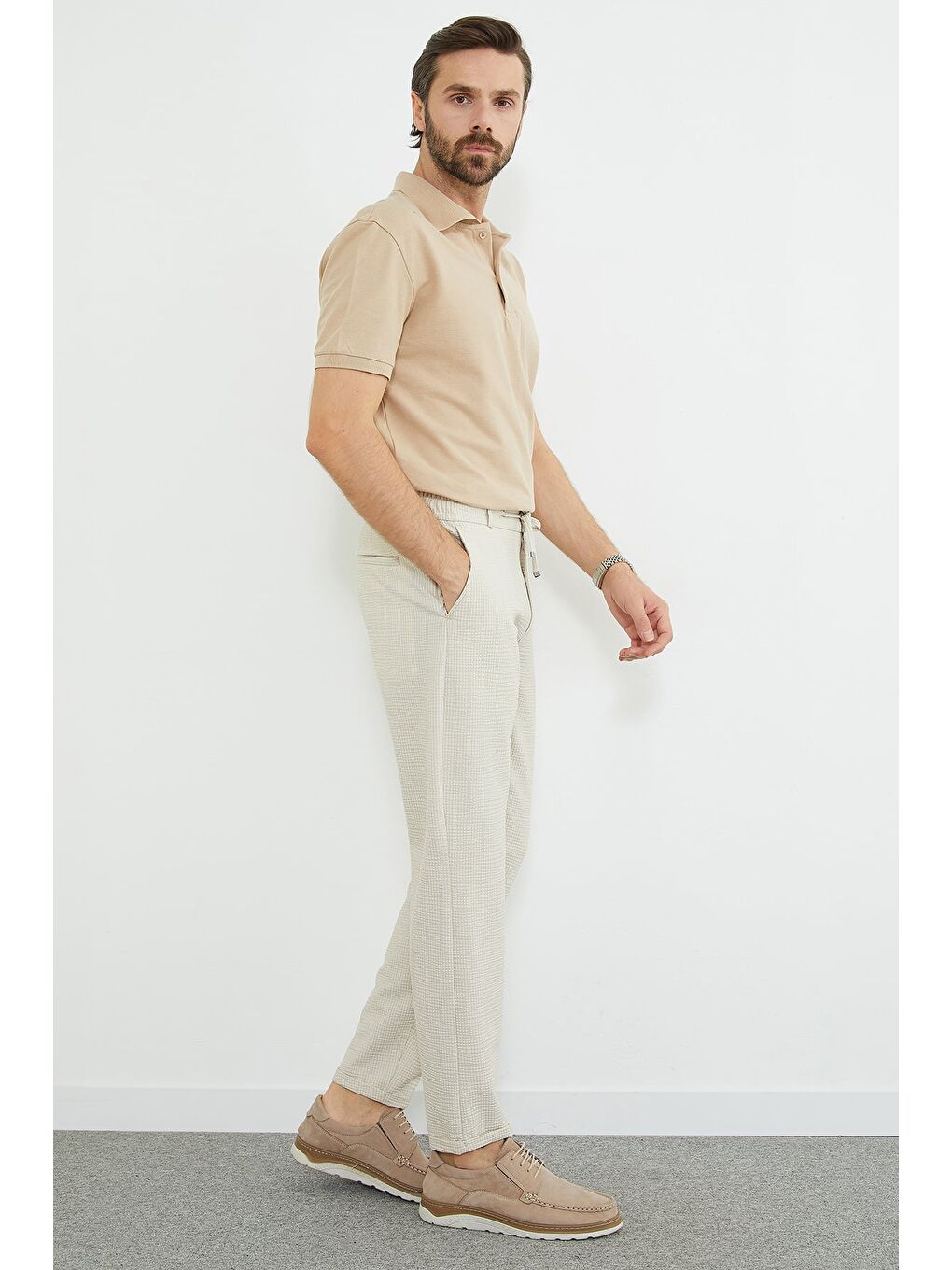 Bej Çizgili Duble Paça Beli Bağlamalı Pantolon-3