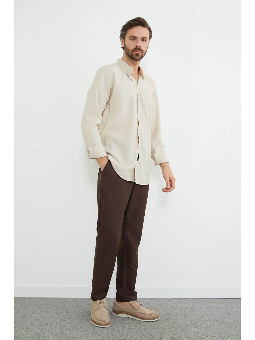 Bej Basic Düğmeli Gömlek-3