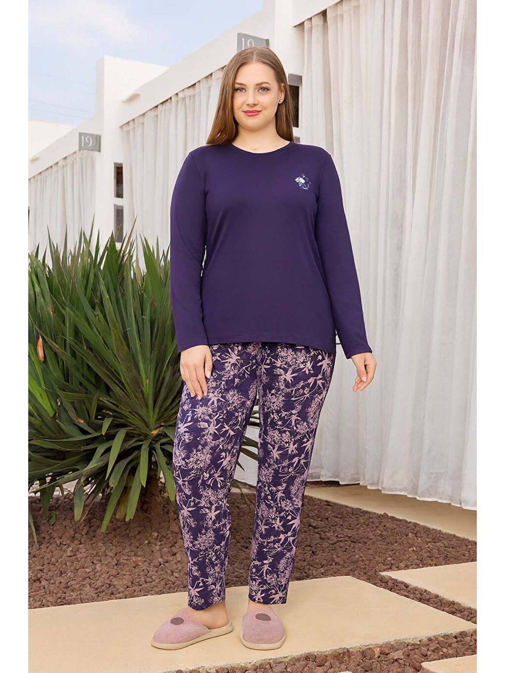 Büyük Beden Viskon Kadın Yazılı Uzun Kol Pijama Takımı 250499 Mor01