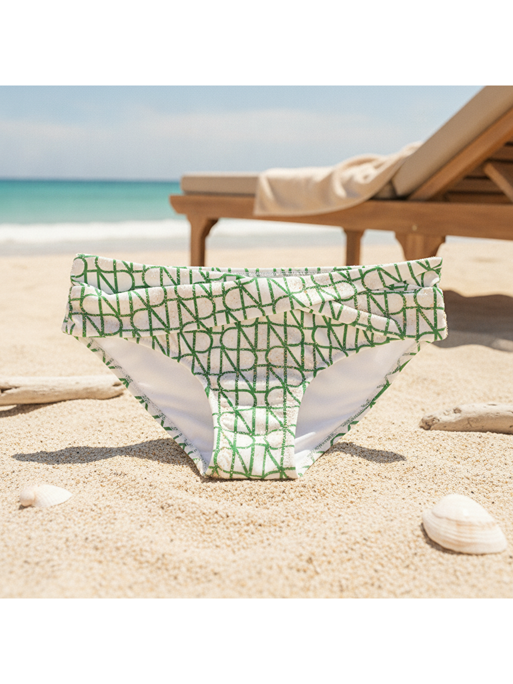 Kadın Plaj Giyim Ekru Yeşil Desenli Önü Çapraz Bikini Alt Bb2554-2