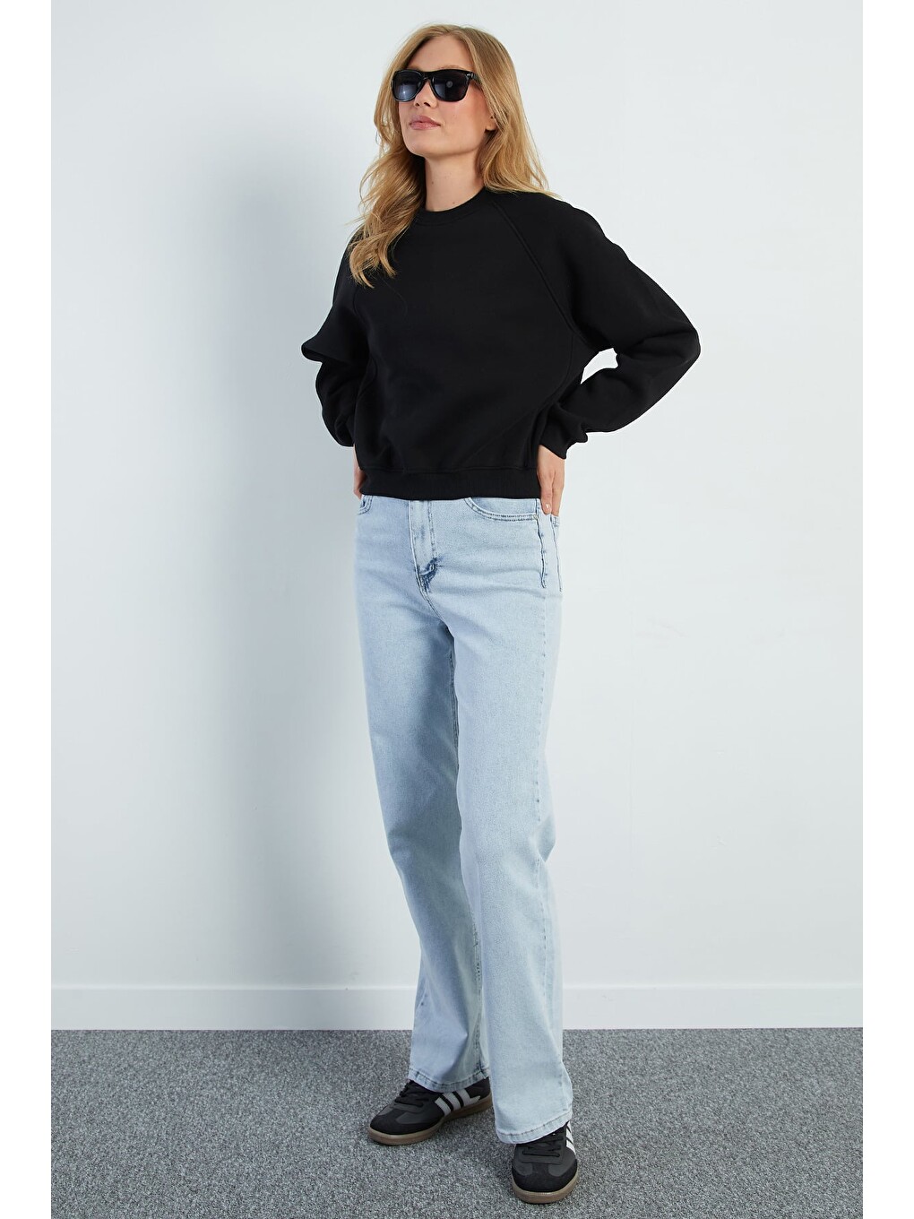 Siyah 3 İplik Basic Bisiklet Yaka Oversize Sweatshirt-3